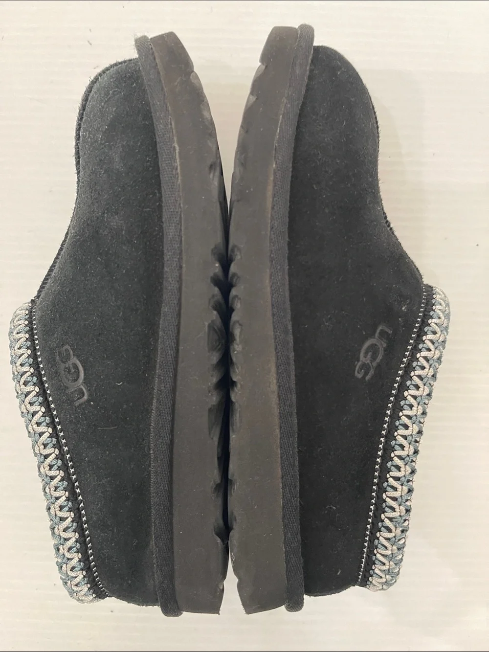 UGG WINTER TASMAN SLIPPERS KIDS SIZE 1 (3-8 Yrs)